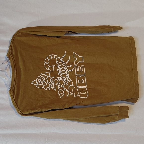 Obey Tee - Picture 2 of 6